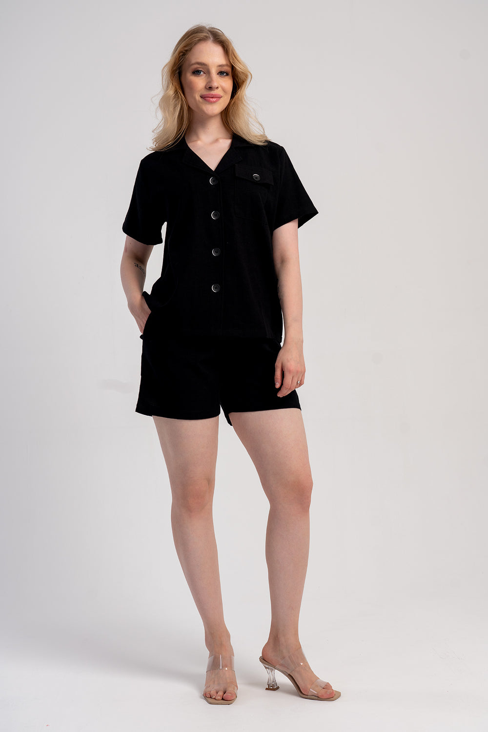 Woman Cyprus Black Short Set