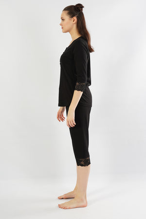 Woman Lace Capri Set