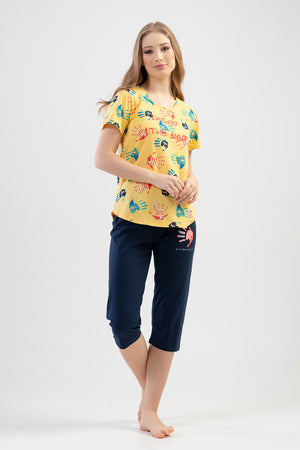 Woman Handcraft Capri Set