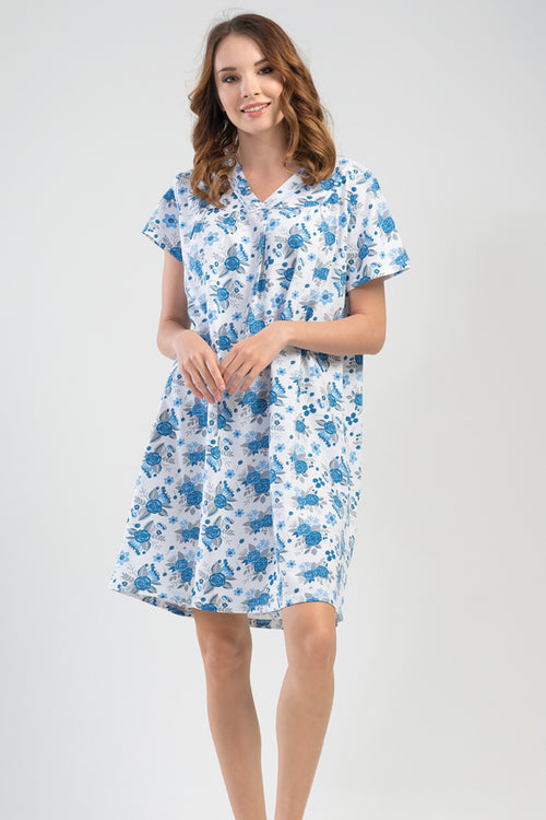 Woman Hely Nightgown