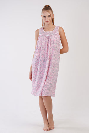 Woman Talne Grandma Nightgown