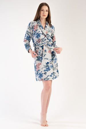 Woman Mare Quilting Dressing Gown