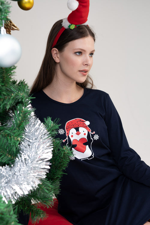 Woman Snowy Christmas Tunic