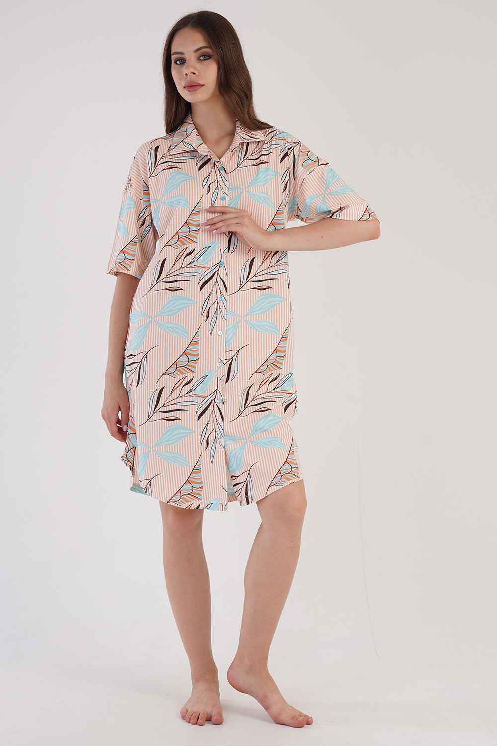 Woman Leaf Buttoned Tunic