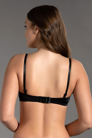 Kadın Dolgusuz D Cup Sütyen
