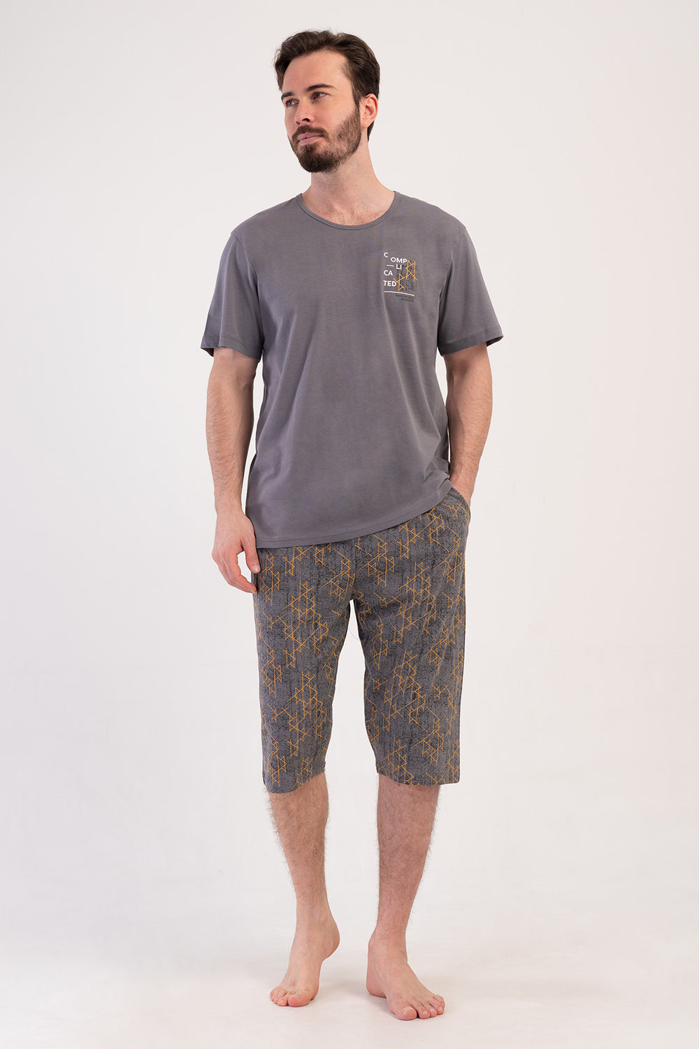 Man Supreme Complicate Capri Set