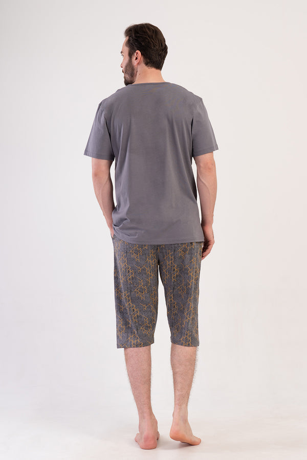 Man Supreme Complicate Capri Set