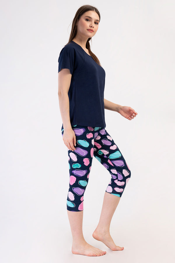 Woman Lycra Supreme Offe Capri Set
