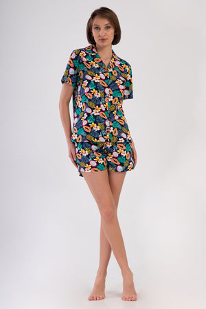 Woman Supreme Sola Buttoned Short Set