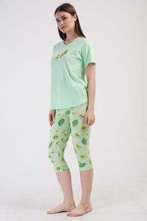 Woman Lycra Supreme Fruit Capri Set