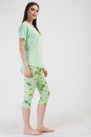Woman Lycra Supreme Fruit Capri Set