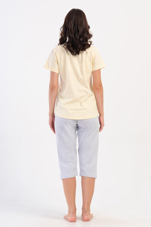 Woman Supreme Pose Capri Set 