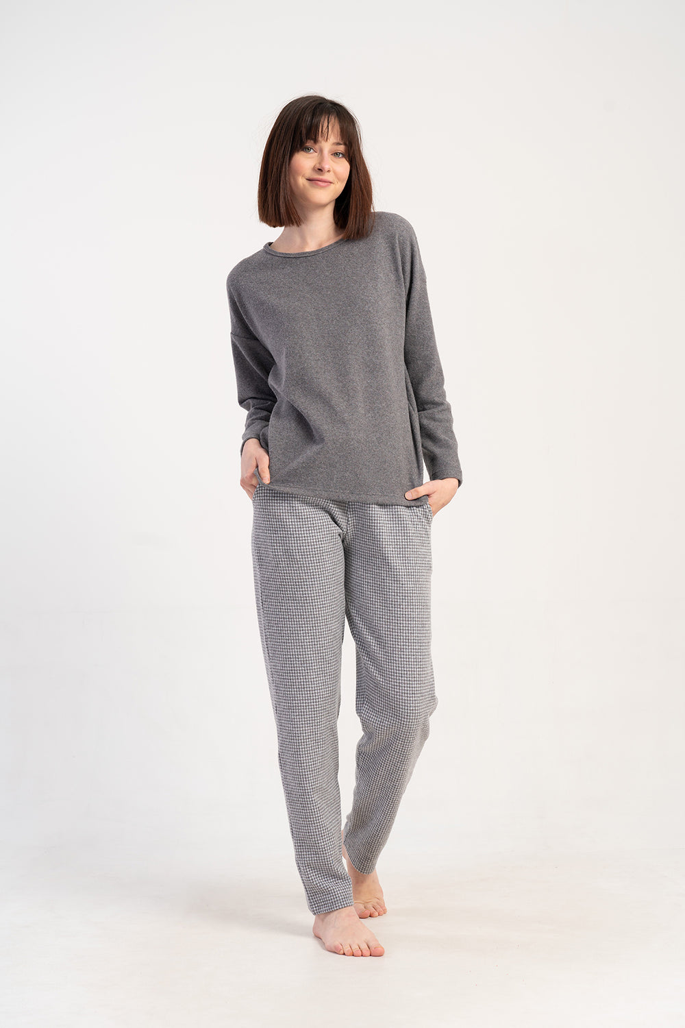 Woman Jacquard Interlock Low Shoulder Gray Pyjama Set