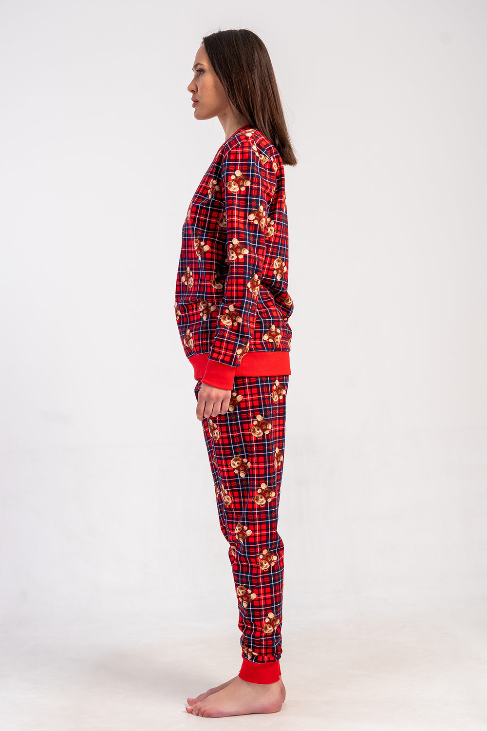 Woman Two Yarn Runy Red Pyjama Set