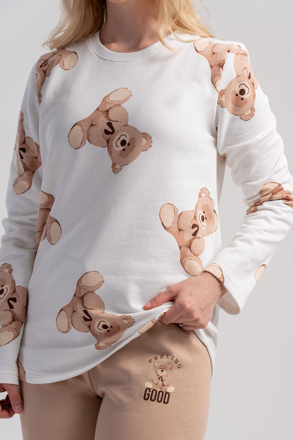 Woman Two Yarn Ziri Pyjama Set