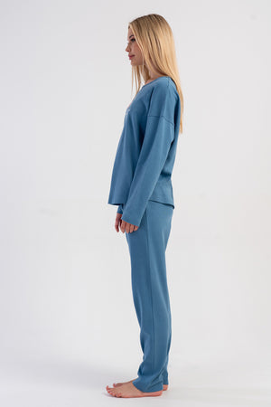 Woman Interlock Sadde Low Shoulder Pyjama Set