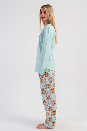 Woman Two Yarn Voro Pyjama Set