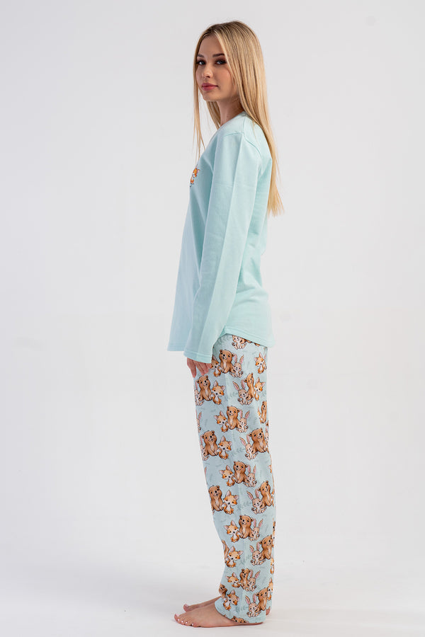 Woman Two Yarn Voro Pyjama Set