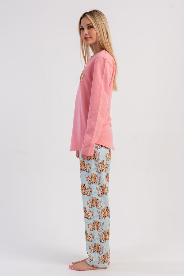 Woman Two Yarn Voro Pyjama Set