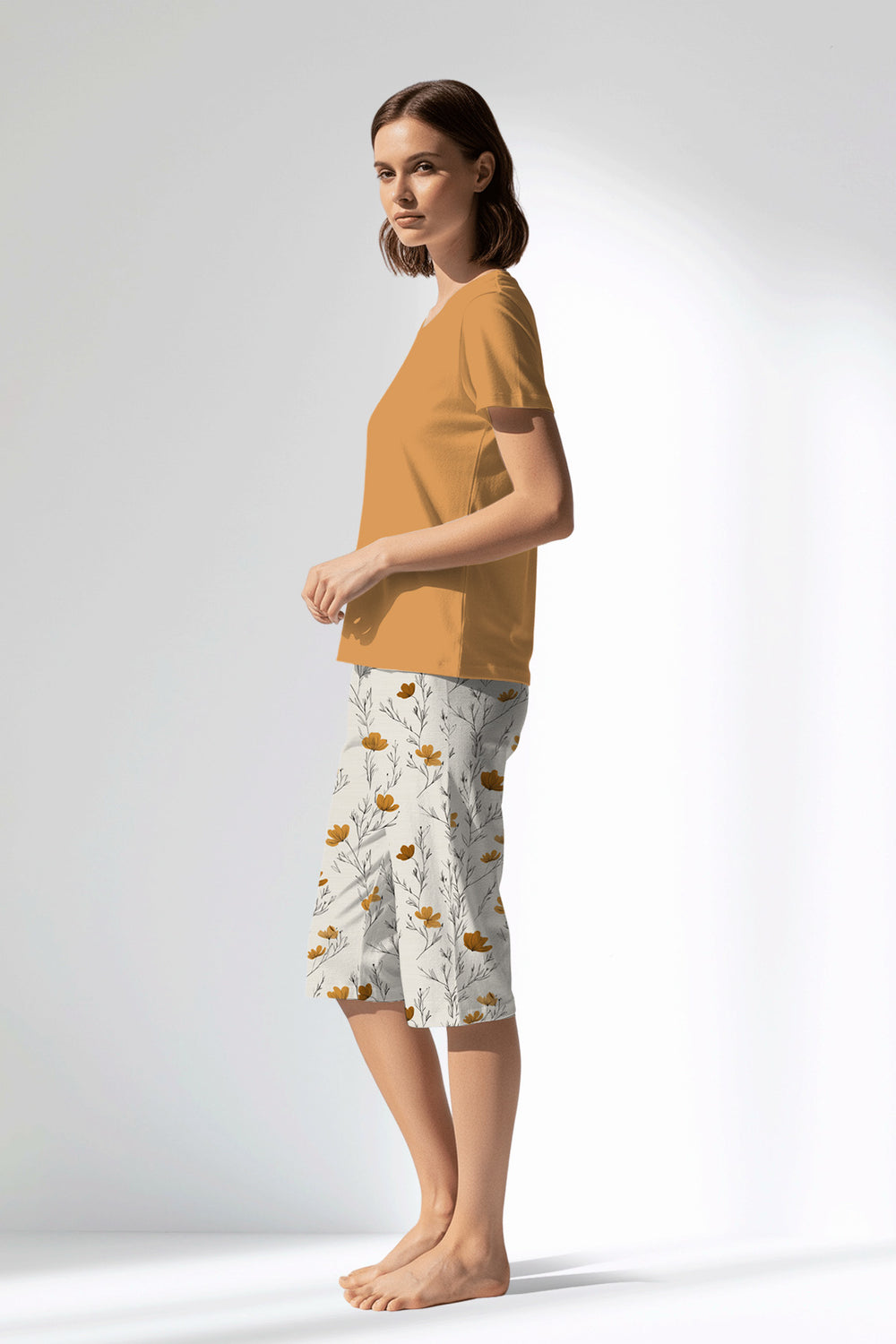 Woman Polyviscon Linora Capri Set - VienettaGOLDEN NUGGET