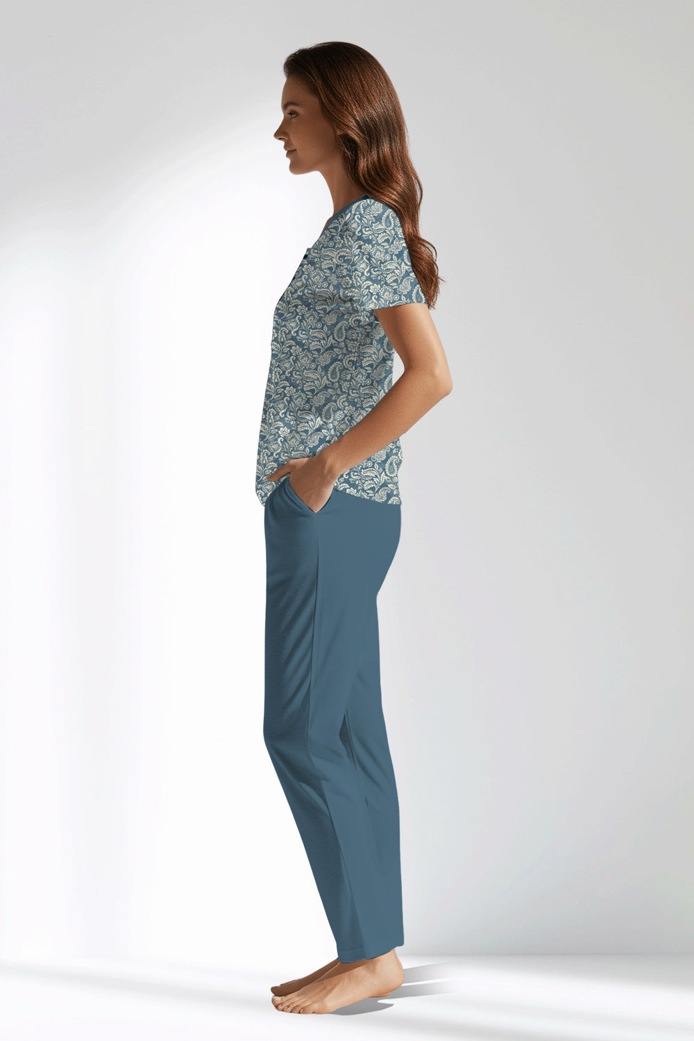 Woman Polyviscon Noble Buttoned Collar Pyjama Set - VienettaROTASYON