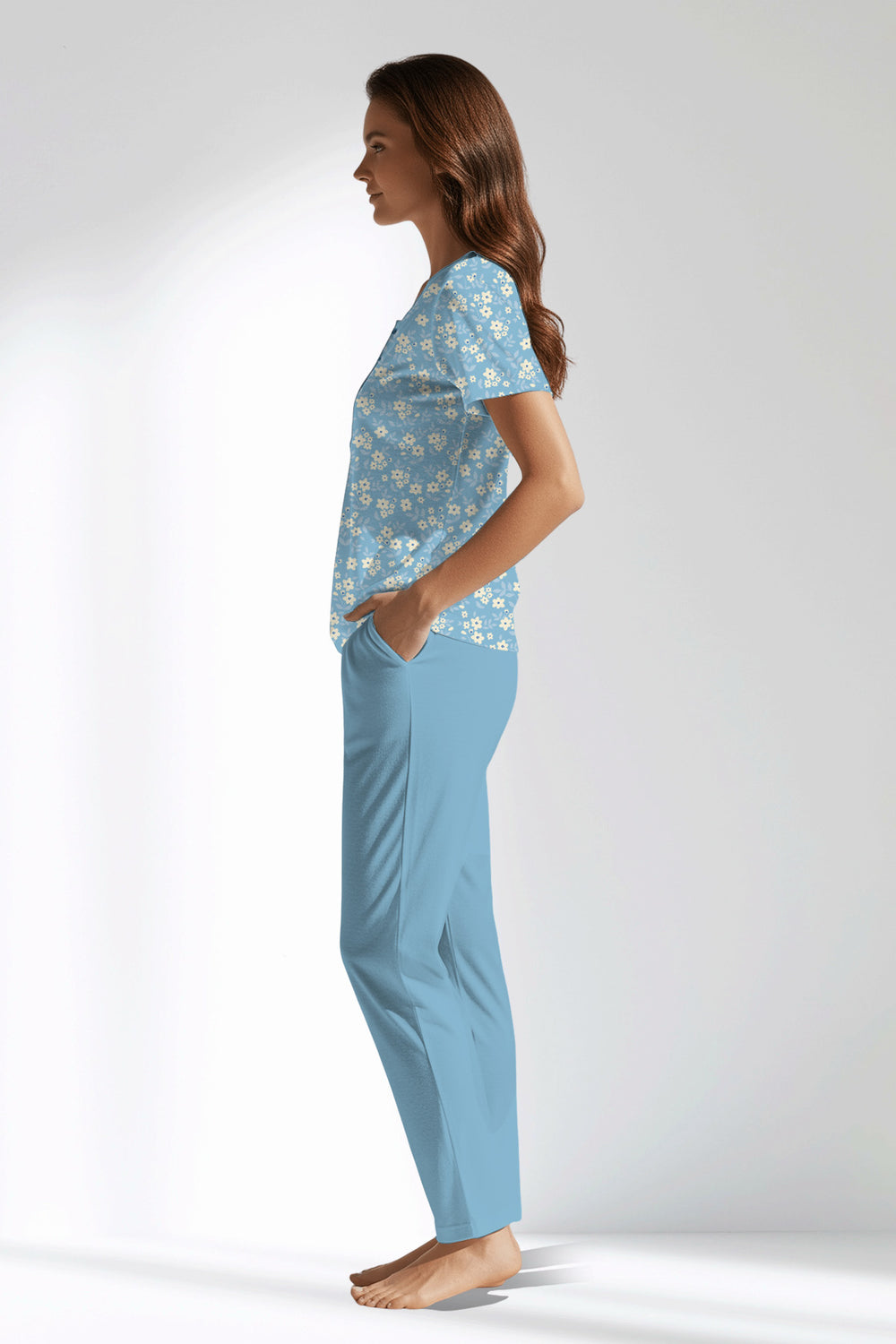 Woman Polyviscon SoftAura Buttoned Collar Pyjama Set - VienettaROTASYON