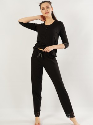 Woman Lace Pyjama Set Woman Lace Pyjama Set