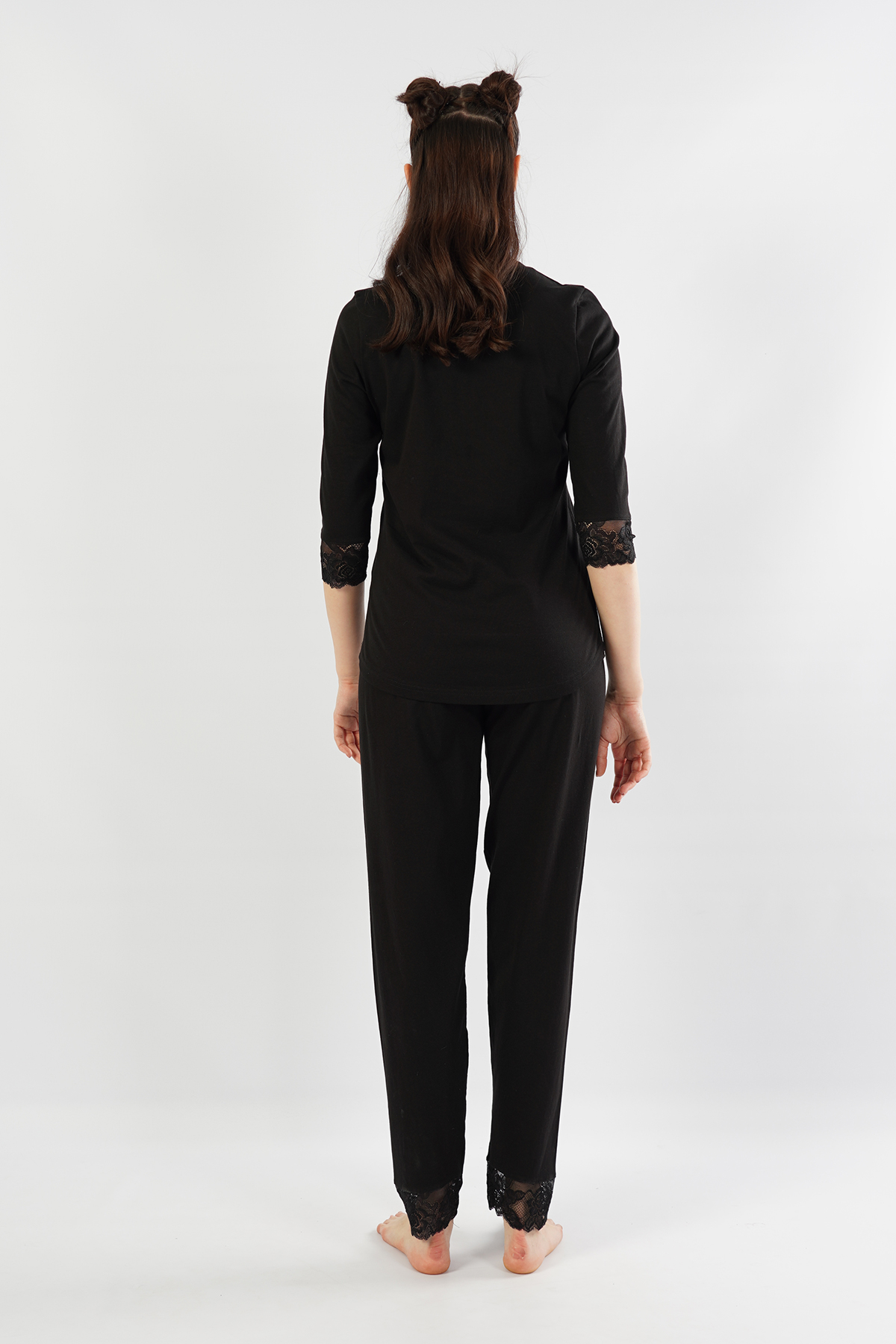 Woman Lace Pyjama Set Woman Lace Pyjama Set
