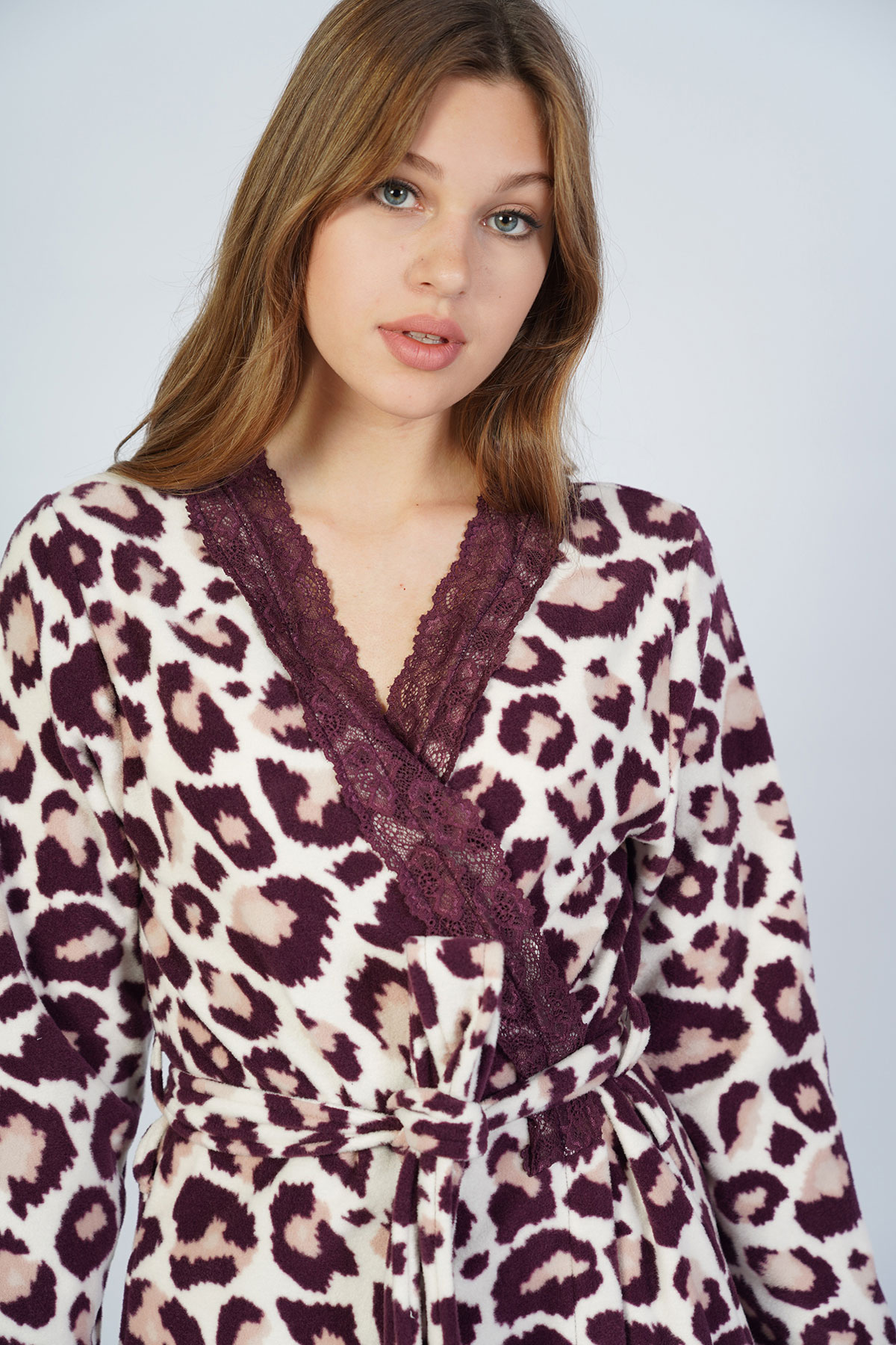 Woman Fleece Leopard Dressing Gown Woman Fleece Leopard Dressing Gown