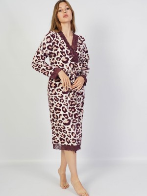 Woman Fleece Leopard Dressing Gown Woman Fleece Leopard Dressing Gown