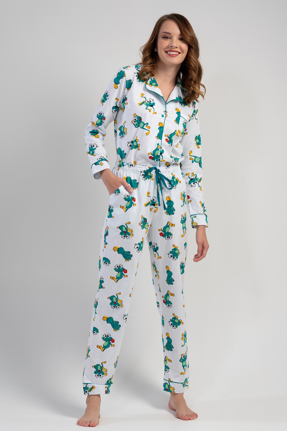Woman Frogy Pyjama Set Woman Frogy Pyjama Set