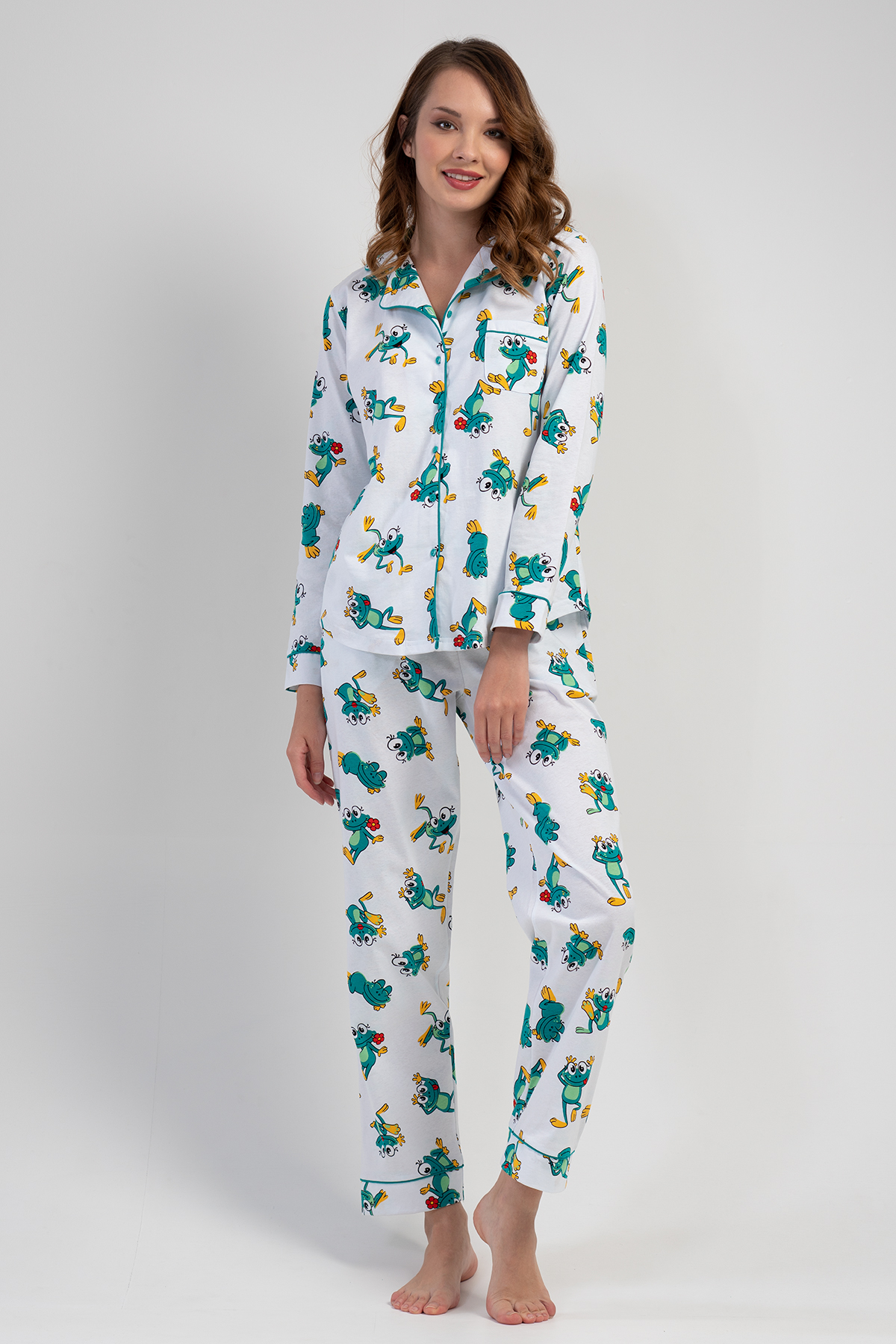 Woman Frogy Pyjama Set Woman Frogy Pyjama Set