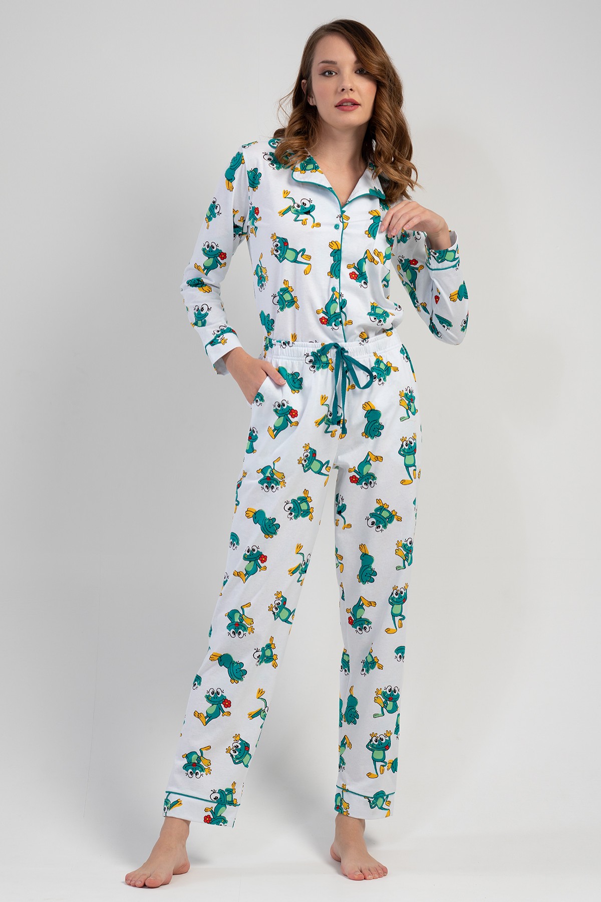 Woman Frogy Pyjama Set Woman Frogy Pyjama Set