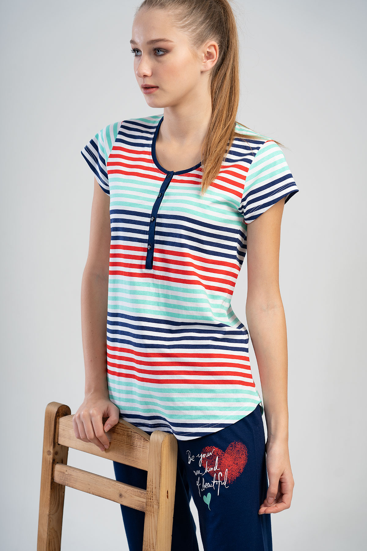 Woman Kind Capri Set Woman Kind Capri Set