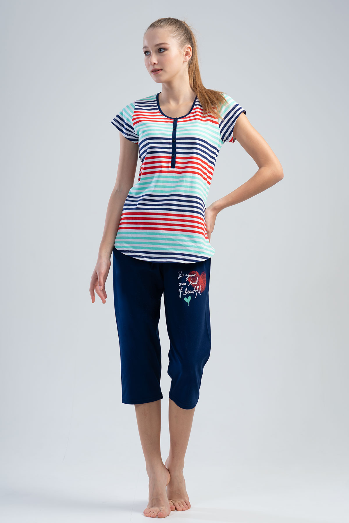 Woman Kind Capri Set Woman Kind Capri Set