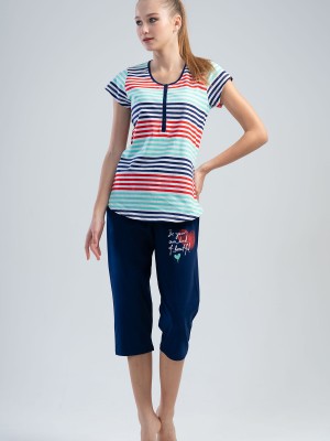 Woman Kind Capri Set Woman Kind Capri Set