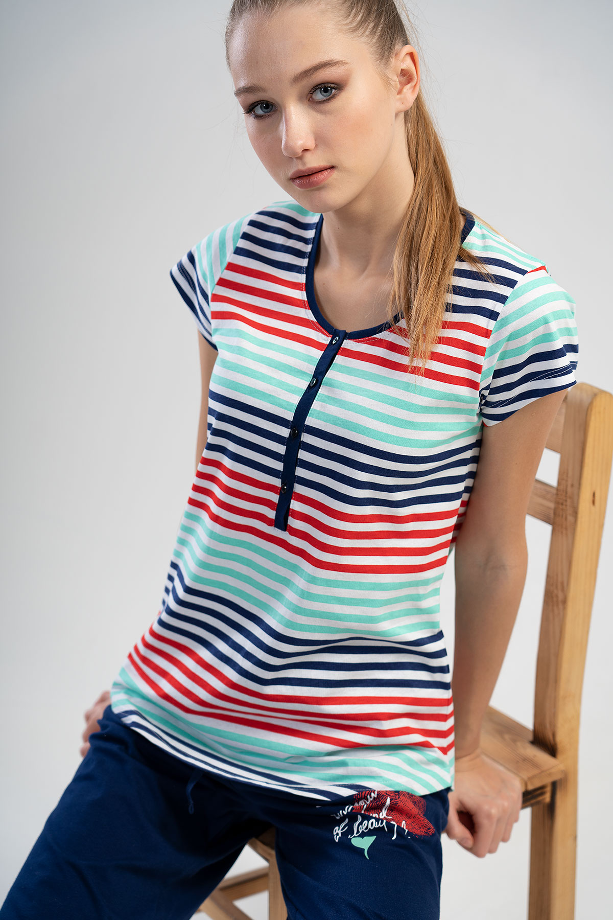 Woman Kind Capri Set Woman Kind Capri Set
