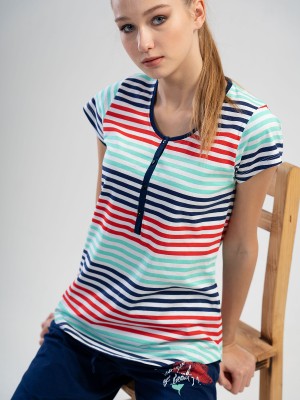 Woman Kind Capri Set Woman Kind Capri Set