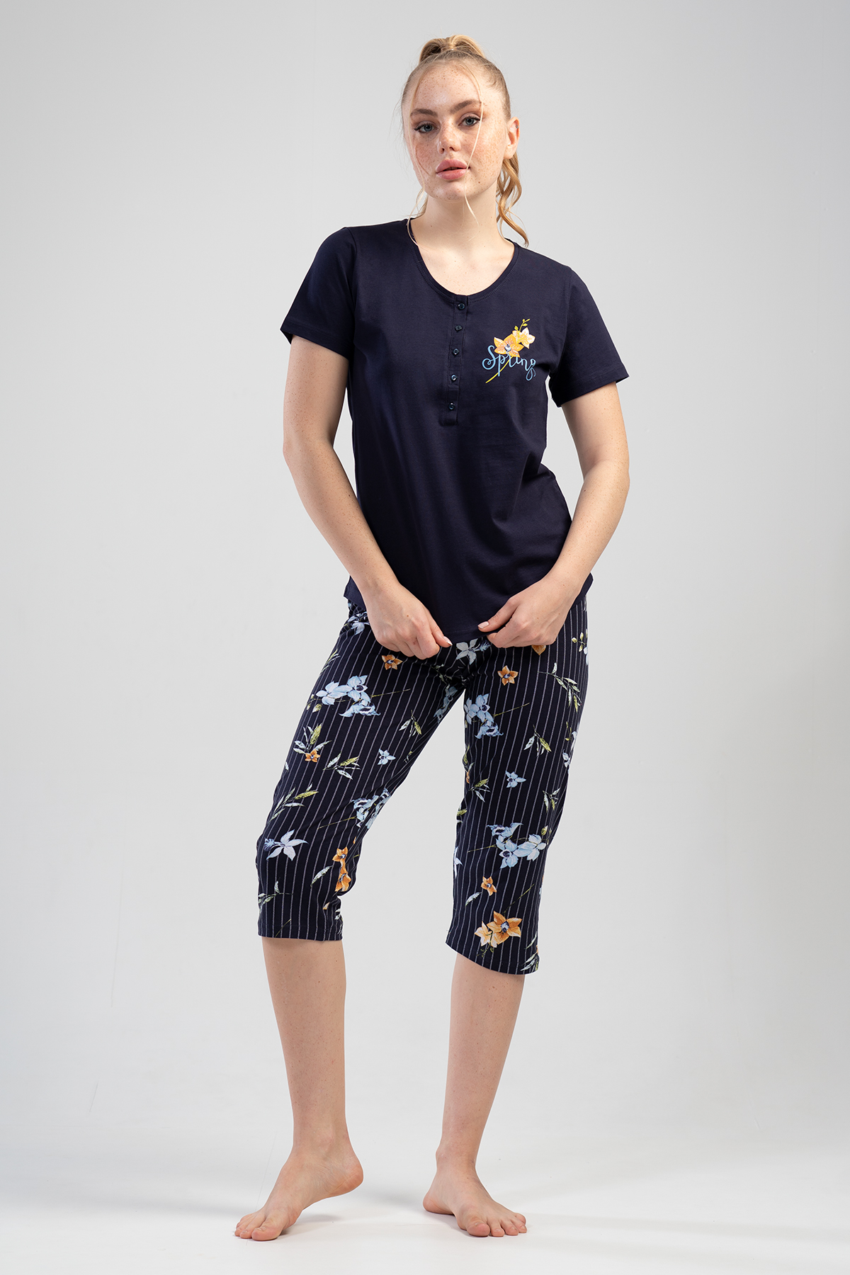 Woman Dress Blues Capri Set Woman Dress Blues Capri Set