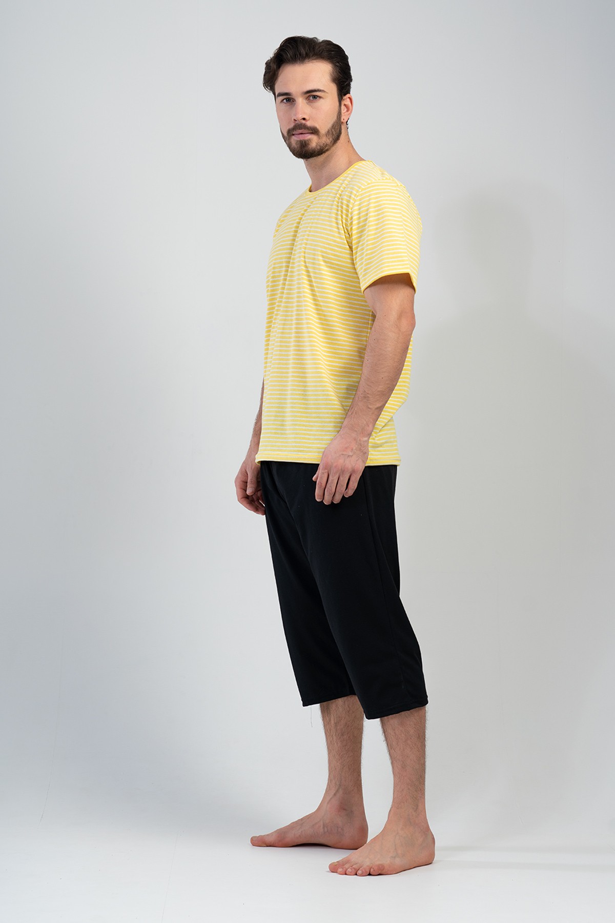 Man Yellow Capri Set Man Yellow Capri Set