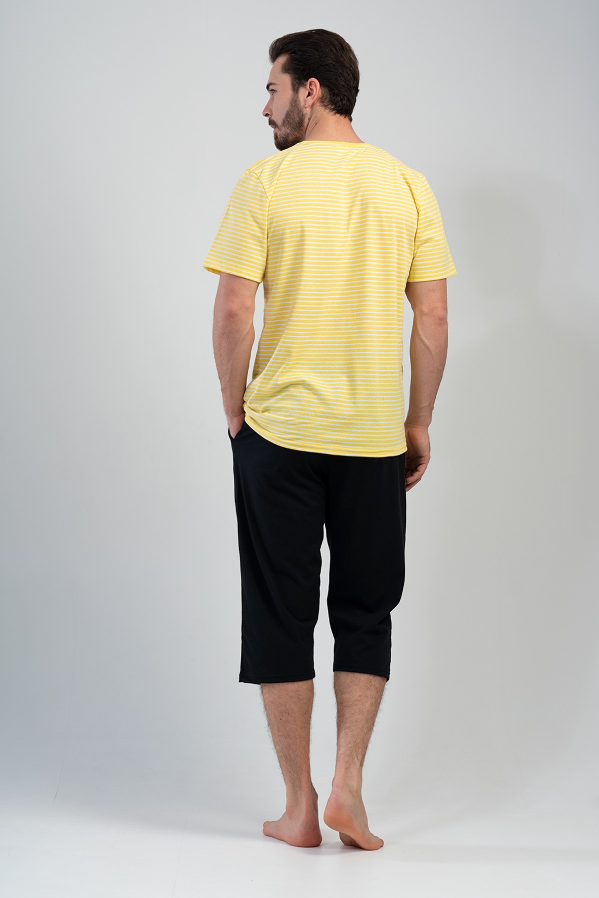 Man Yellow Capri Set Man Yellow Capri Set