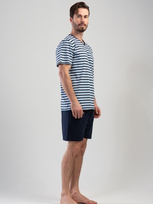 Man XXL V Neck Short Set Man XXL V Neck Short Set