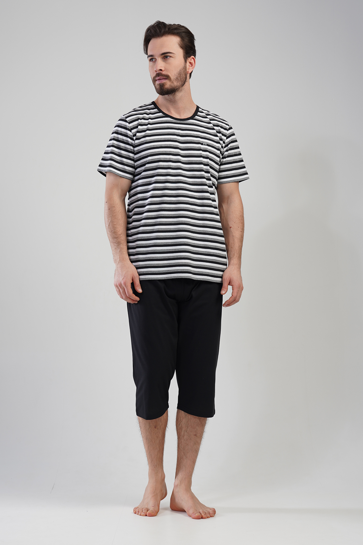 Man Black Line Capri Set Man Black Line Capri Set