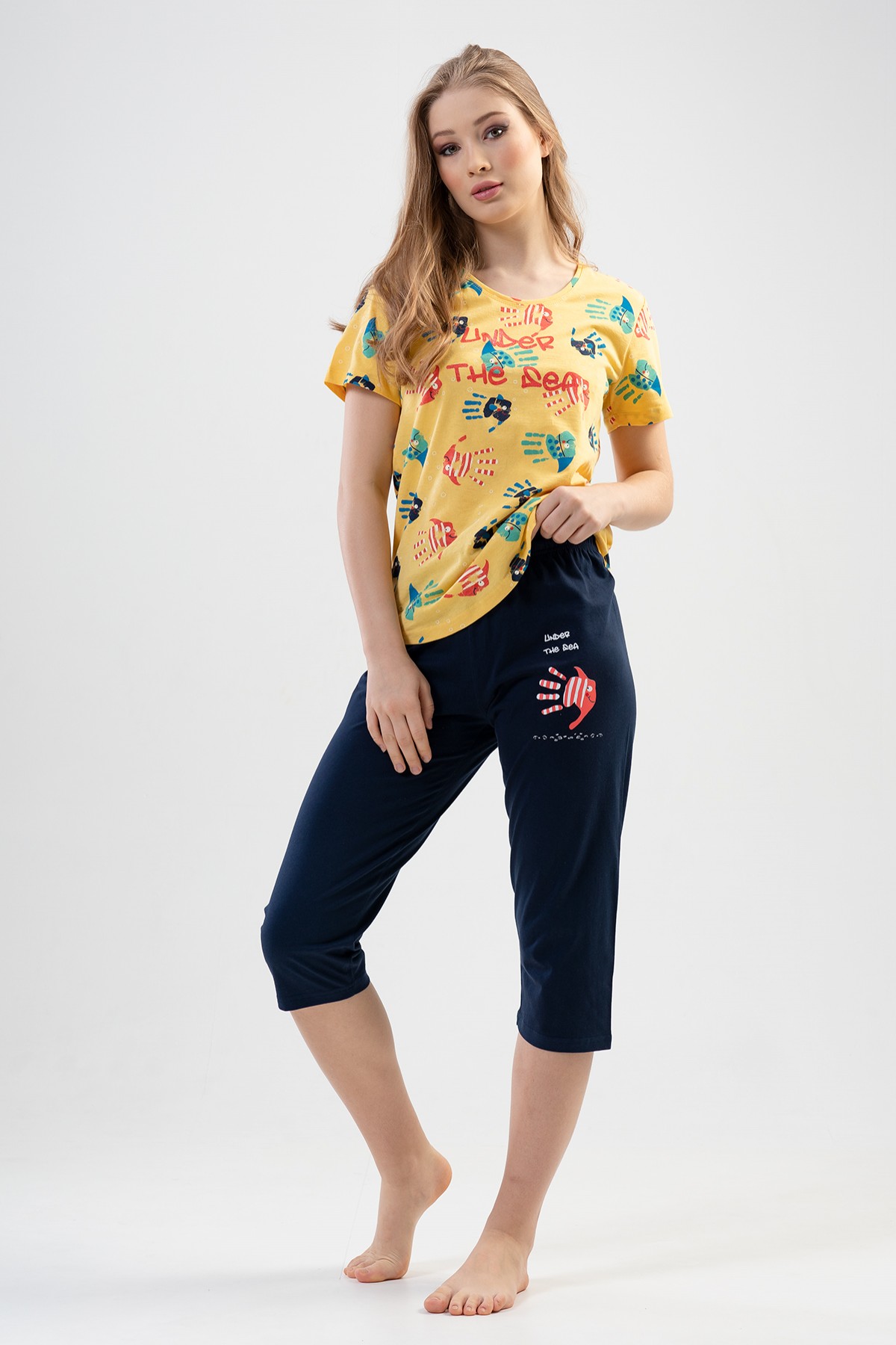 Woman Handcraft Capri Set Woman Handcraft Capri Set