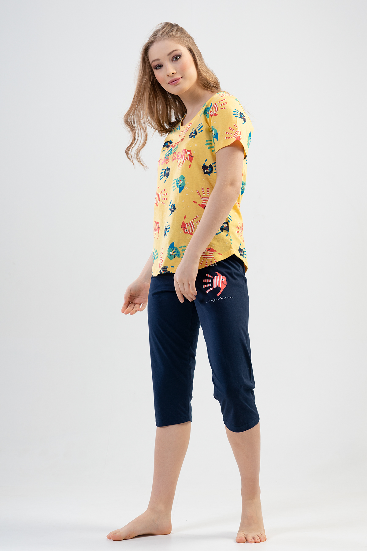 Woman Handcraft Capri Set Woman Handcraft Capri Set