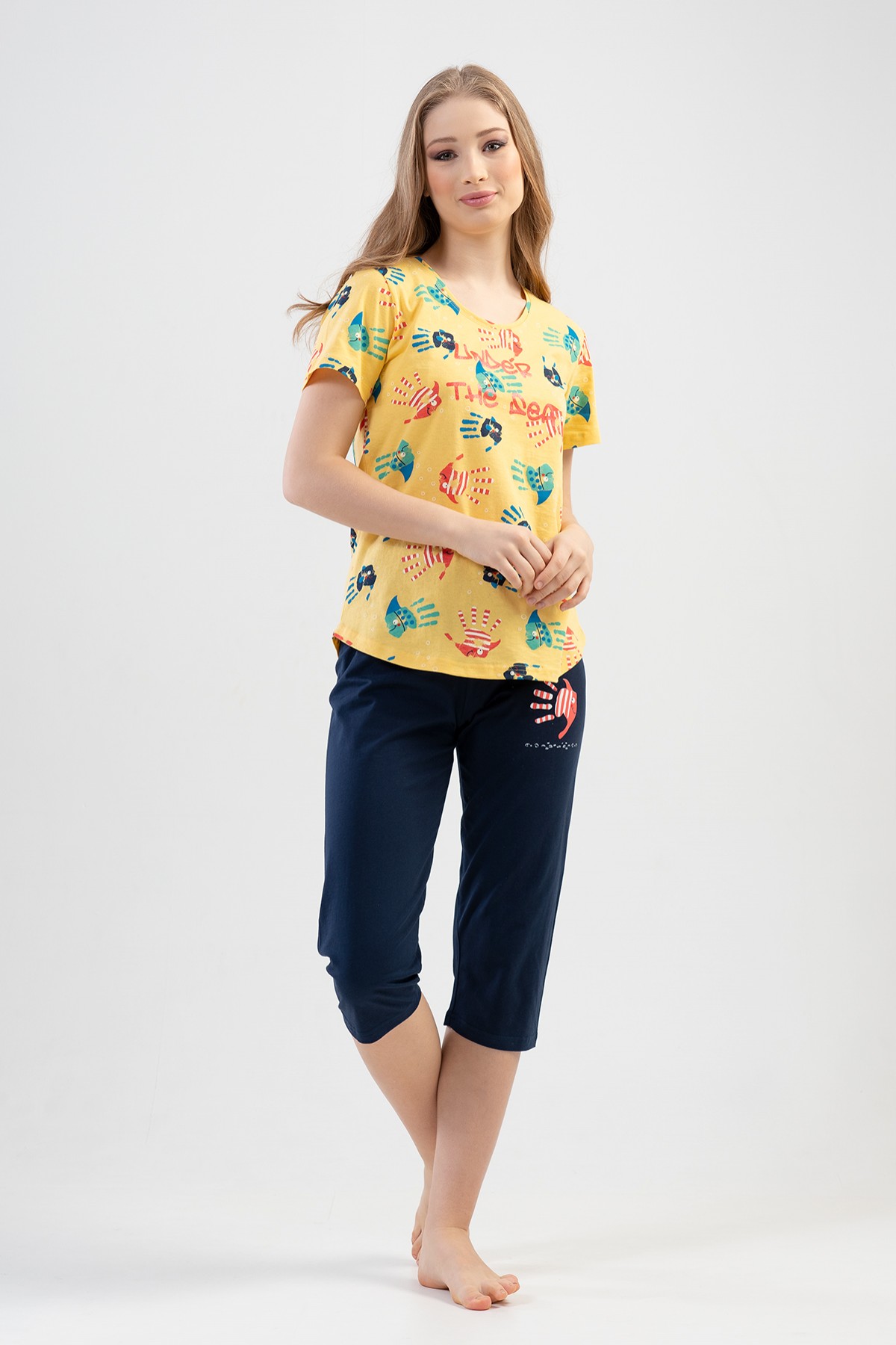 Woman Handcraft Capri Set Woman Handcraft Capri Set