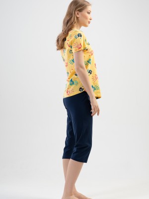 Woman Handcraft Capri Set Woman Handcraft Capri Set