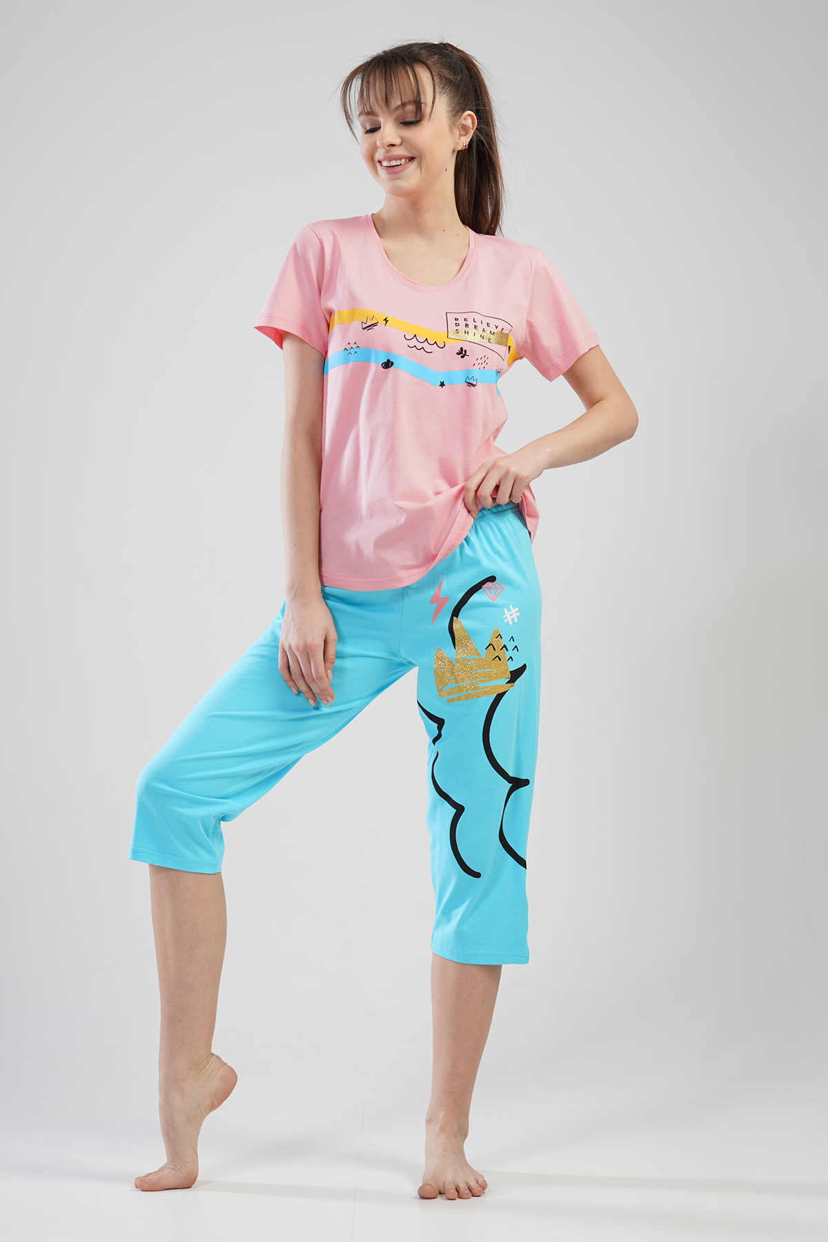 Woman Sheny Capri Set Woman Sheny Capri Set