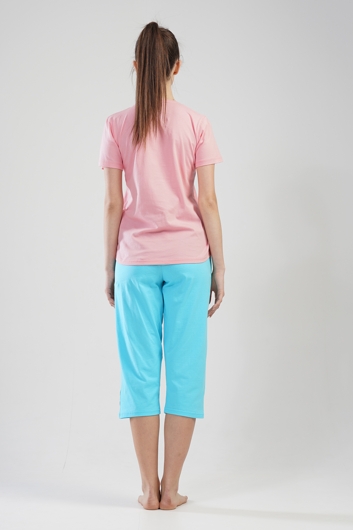 Woman Sheny Capri Set Woman Sheny Capri Set