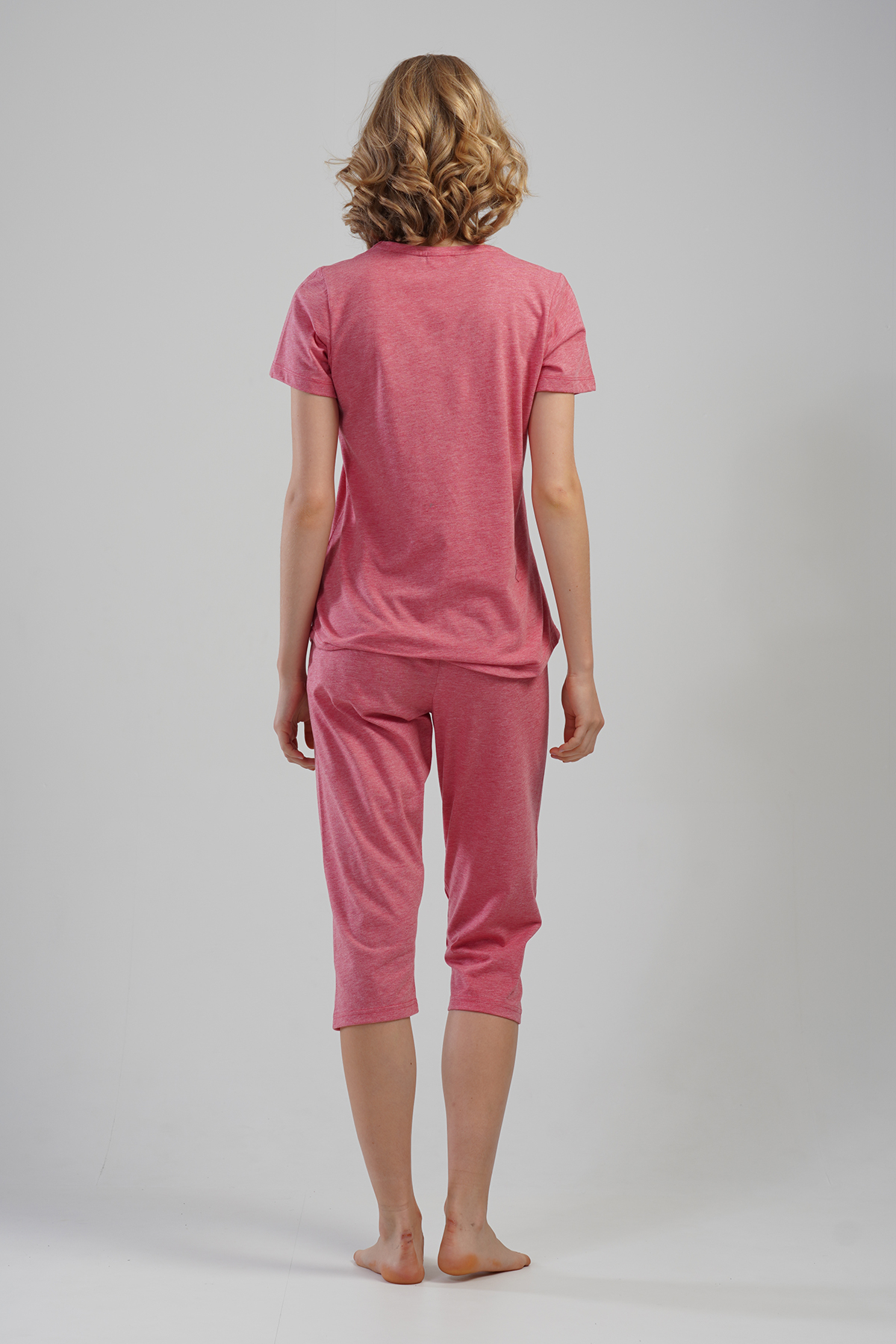Woman Meny Capri Set Woman Meny Capri Set